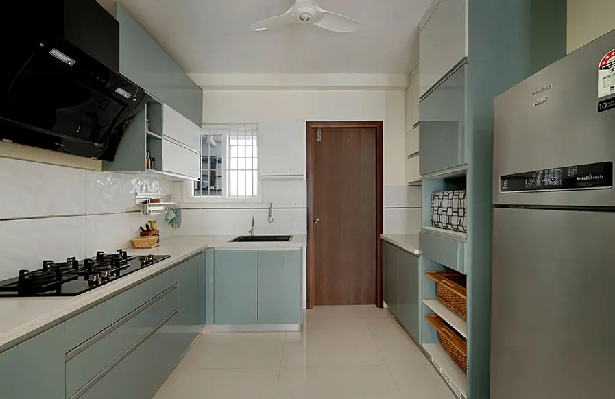 small modular kitchen designer in thrissur